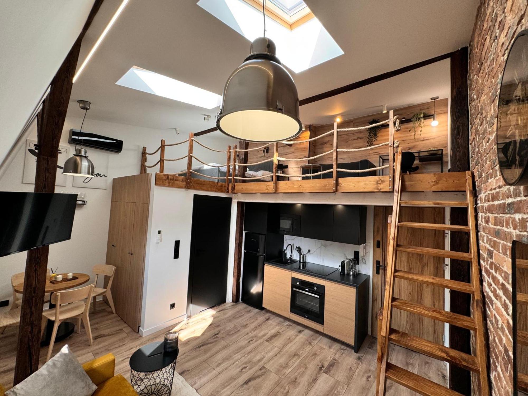 קטוביץ Loft In The City Center By Kobiela Apartments מראה חיצוני תמונה