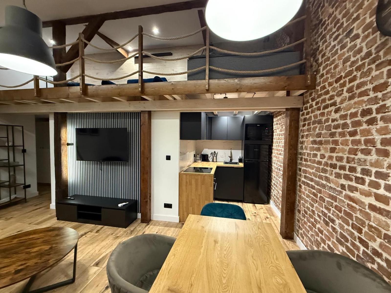 קטוביץ Loft In The City Center By Kobiela Apartments מראה חיצוני תמונה